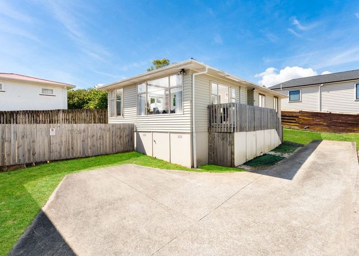  at 8A Harrington Road, Henderson, Waitakere City, Auckland