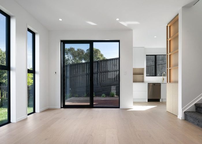  at 3/1 Montana Avenue, Murrays Bay, North Shore City, Auckland