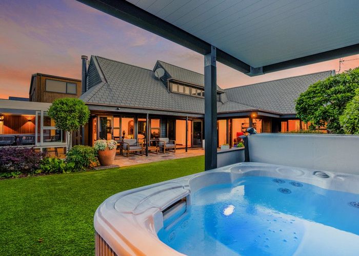  at 81 Queens Grove, Lower Hutt, Lower Hutt, Wellington