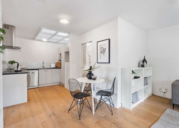  at Morningside, Auckland City, Auckland