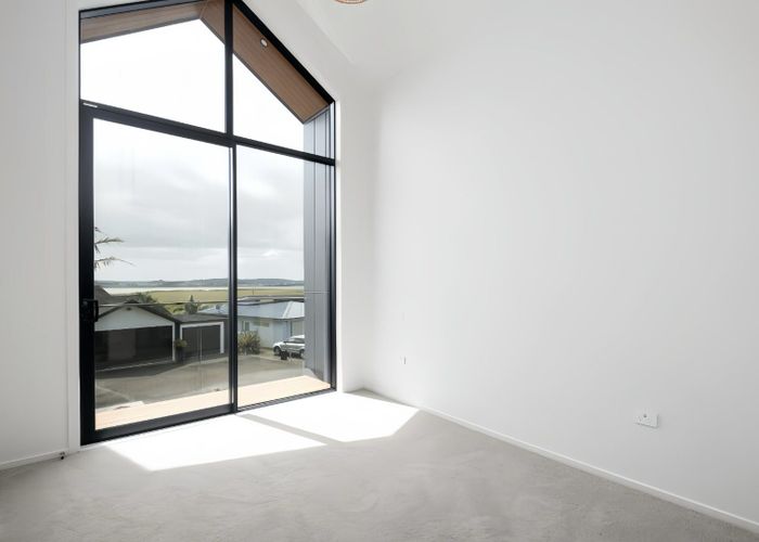  at 27A Dawnhaven Drive, Te Atatū Peninsula, Auckland