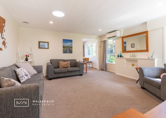 at 40 Larchmont Grove, Totara Park, Upper Hutt