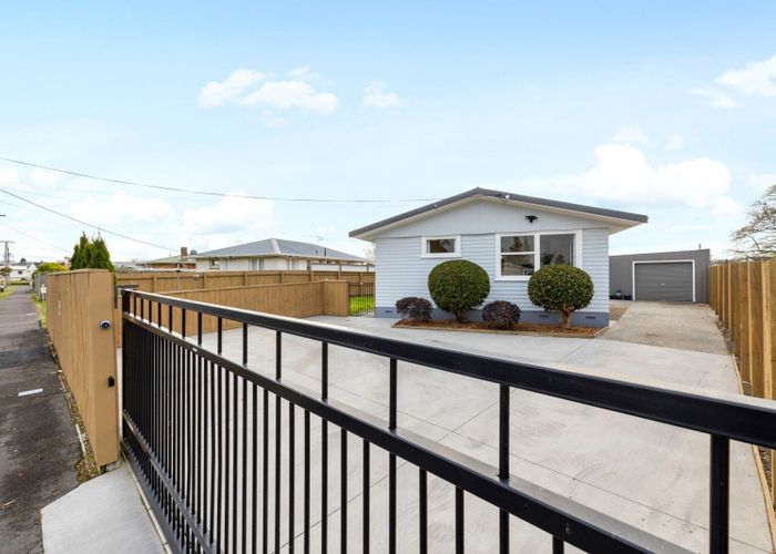  at 9 Anthony Crescent, Bader, Hamilton