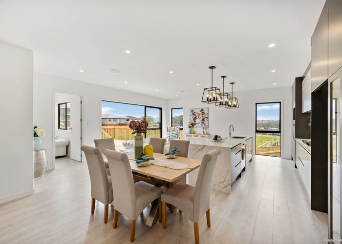  at 7 Crows Road, Swanson, Auckland