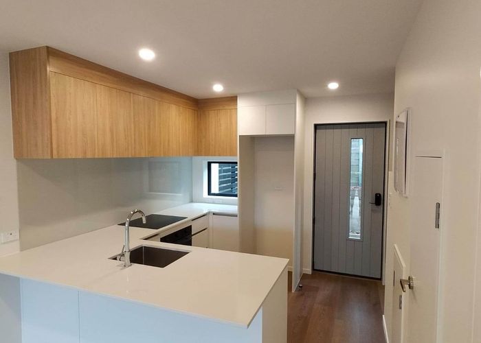  at 17 Selo Street, Glen Eden, Waitakere City, Auckland
