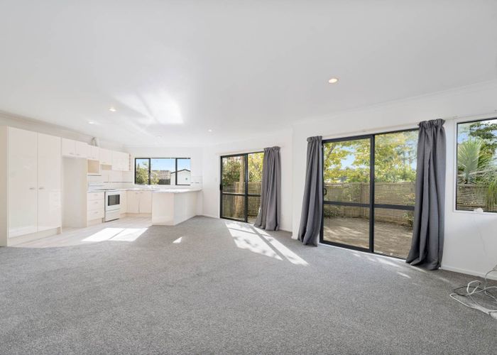  at 87C Seaview Road, Glenfield, North Shore City, Auckland