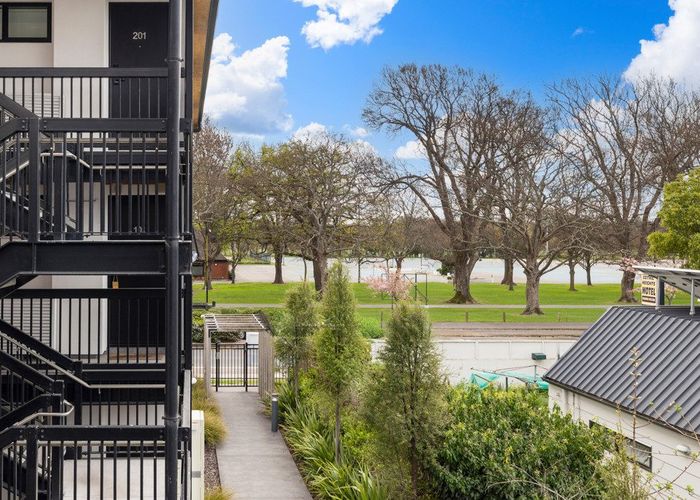  at 101/422 Hagley Avenue, City Centre, Christchurch City, Canterbury