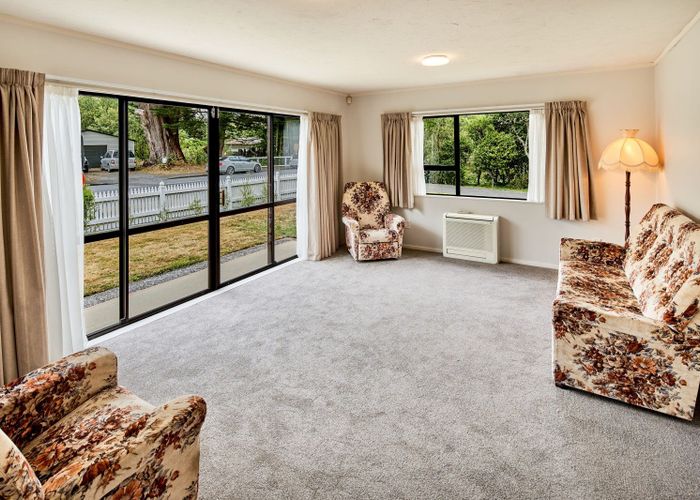  at 8 Plateau Road, Te Marua, Upper Hutt