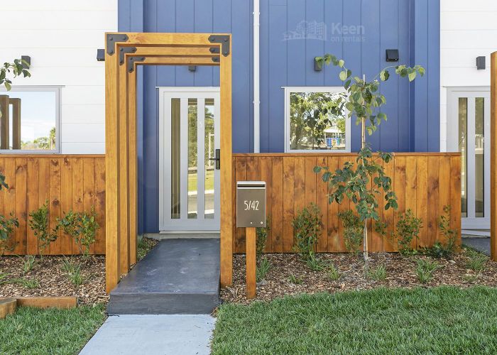  at 5/42 Kaikoura Street, Henderson, Waitakere City, Auckland