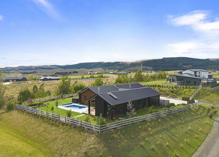  at 6 Dickins Lane, Palmerston North