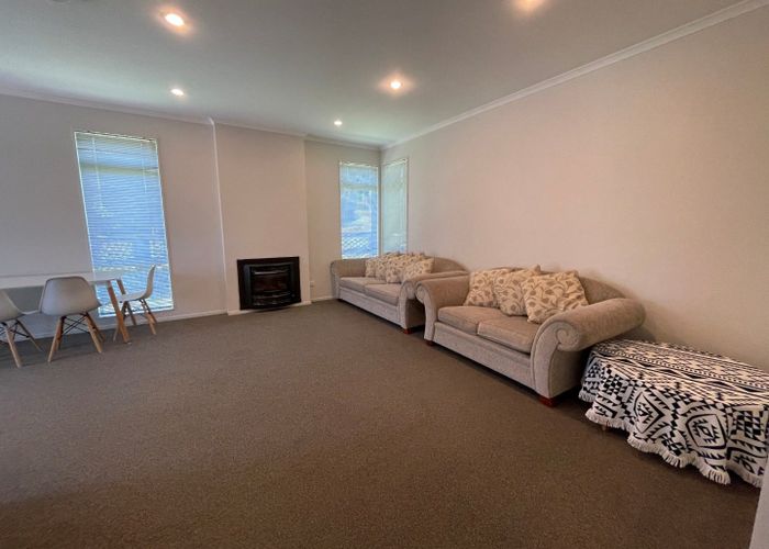  at 1  Bartlett Drive, Silverdale, Rodney, Auckland