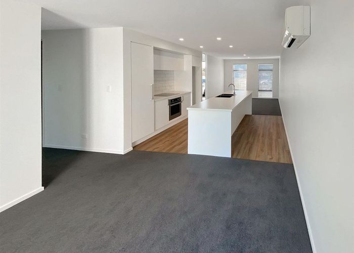  at 2/87 Manakura Street, Russley, Christchurch City, Canterbury