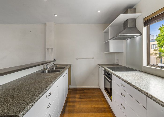  at 17/14 Ambrico Place, New Lynn, Auckland
