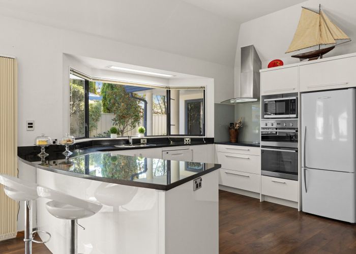  at 48 Kensington Drive, Taradale, Napier