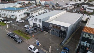  at 87 Huia Road, Point Chevalier, Auckland