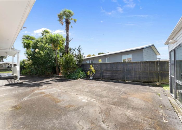  at 17 Hindmarsh Street, Henderson, Waitakere City, Auckland