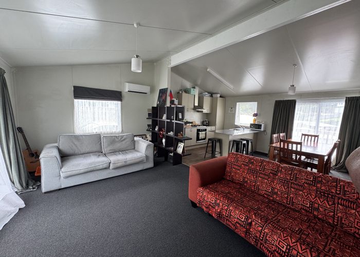  at 10A York Place, Cannons Creek, Porirua, Wellington