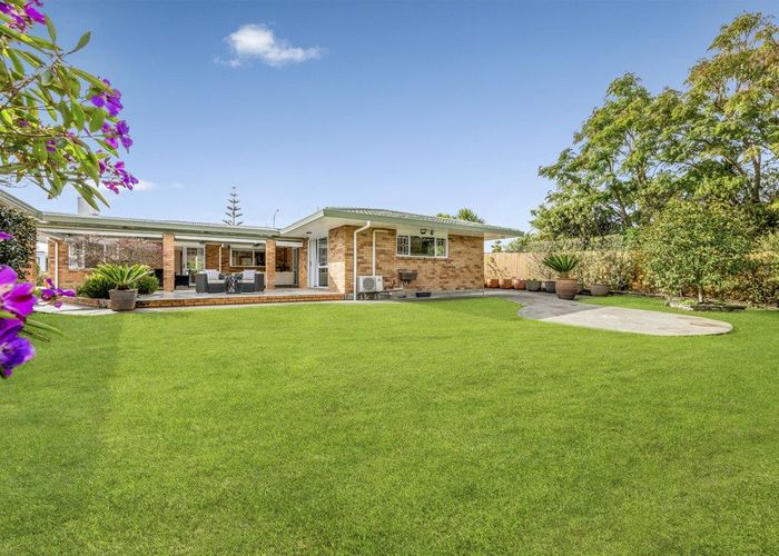  at 193 Whitford Road, Shamrock Park, Auckland