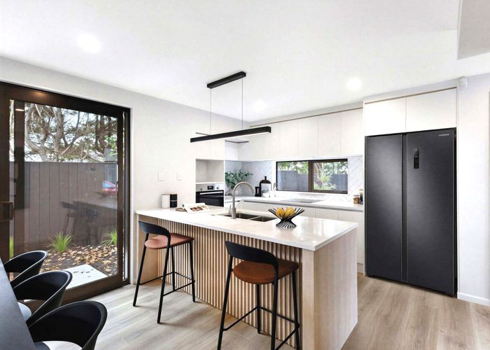  at 5/6A View Road, Glenfield, North Shore City, Auckland