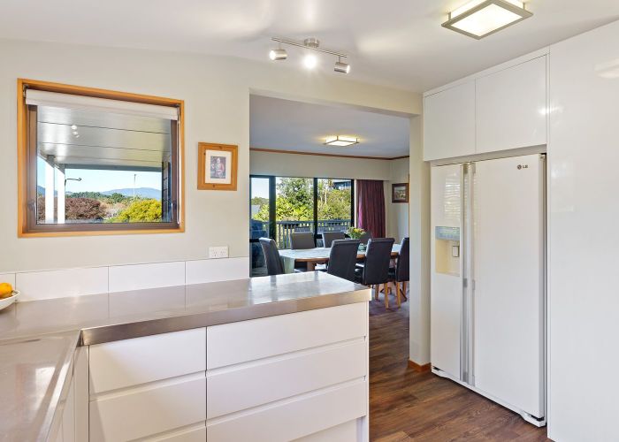  at 137 Weggery Drive, Waikanae Beach, Kapiti Coast, Wellington