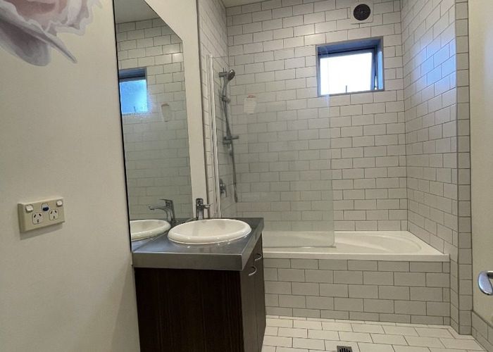  at 82/32 Edwin St, Mount Eden, Auckland City, Auckland