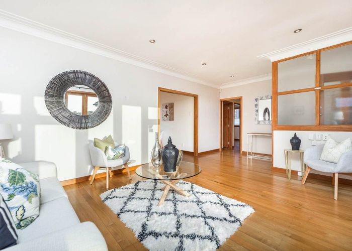  at 4 Eaton Road, Hillsborough, Auckland City, Auckland