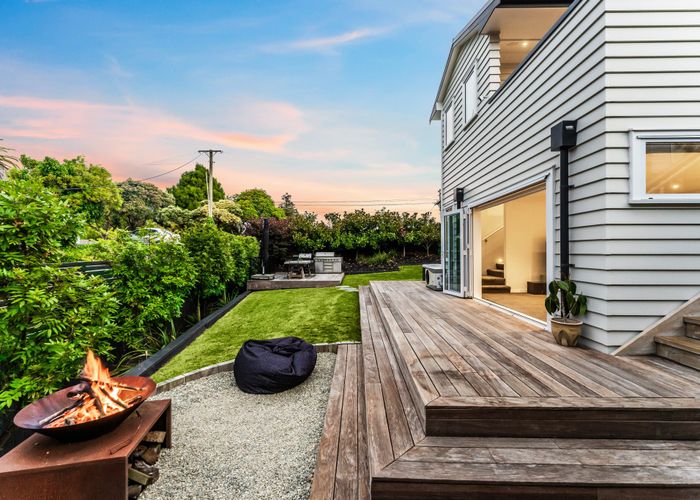  at 16 Rewi Street, Torbay, Auckland