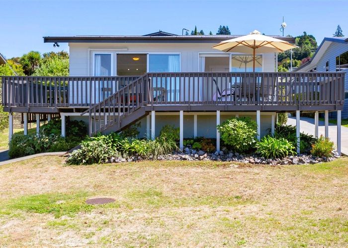  at 2/12 Isobel Street, Acacia Bay, Taupō