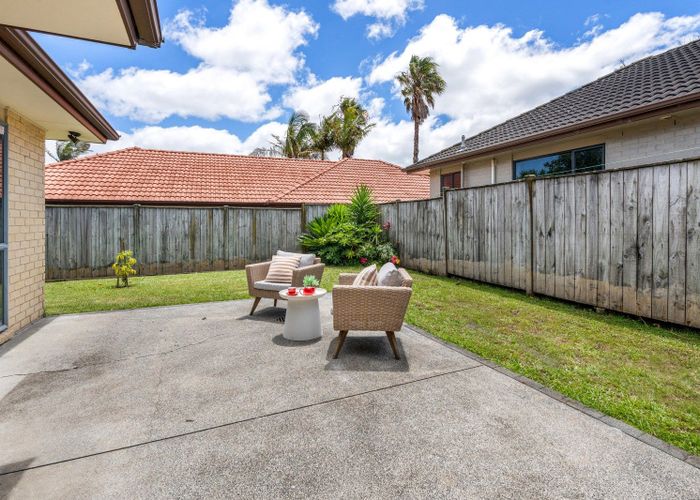  at 8 Gilford Place, East Tamaki Heights, Manukau City, Auckland