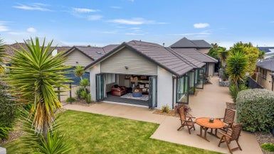  at 27 Foresters Crescent, Parklands, Christchurch