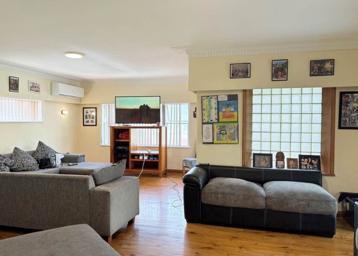  at 2 Great South Road, Papakura, Papakura, Auckland