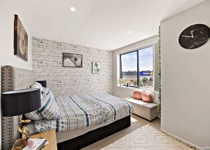 at 61 Weir Lane, Silverdale, Rodney, Auckland
