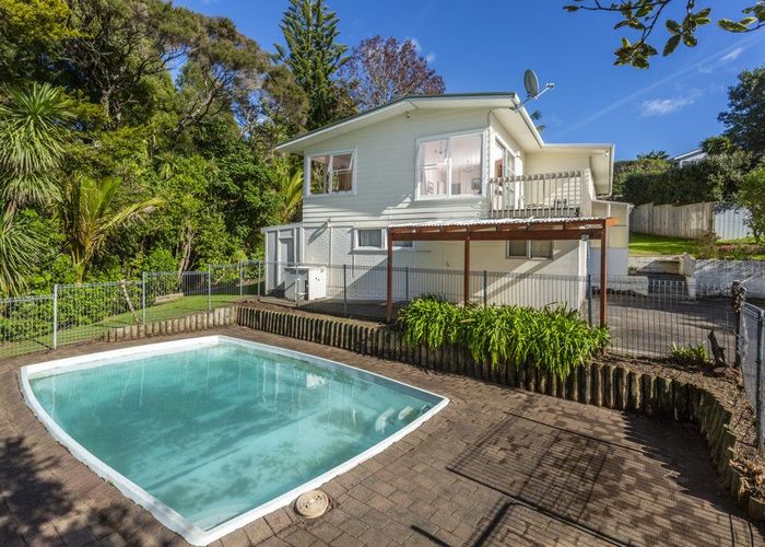  at 35 McDowell Crescent, Hillcrest, North Shore City, Auckland