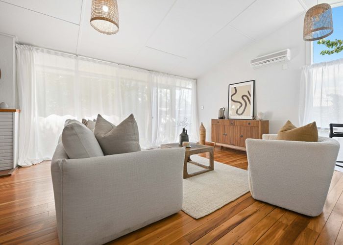  at 87 Clarkin Road, Fairfield, Hamilton