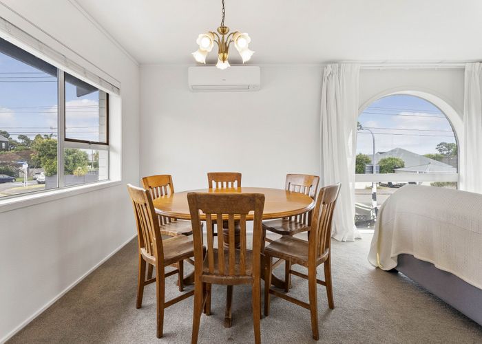  at 1/303 Point Chevalier Road, Point Chevalier, Auckland City, Auckland