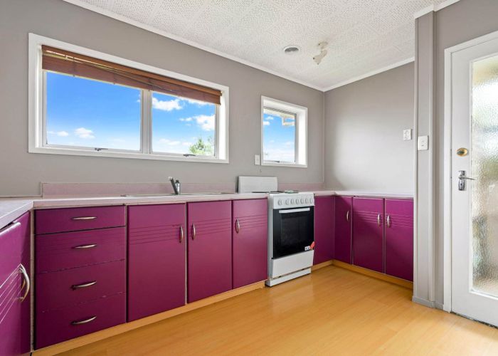  at 7 Surman Place, Glen Eden, Waitakere City, Auckland
