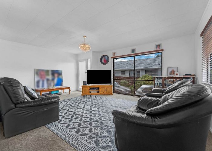  at 53  Burundi Avenue, Manurewa, Manukau City, Auckland