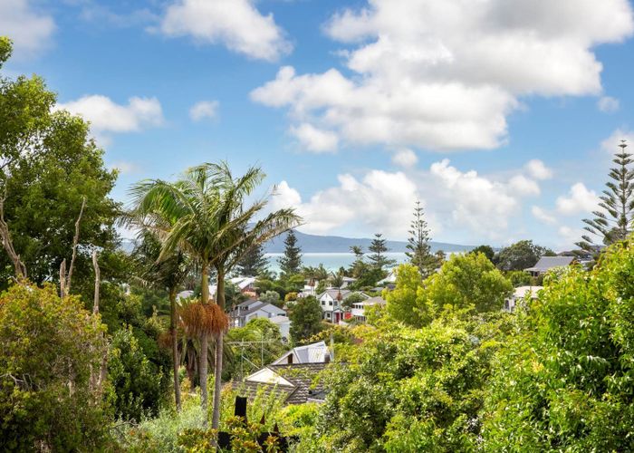  at 2/29 Sealy Road, Torbay, North Shore City, Auckland