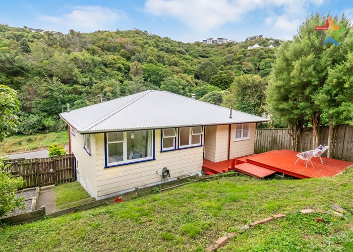  at 6 Tobruk Street, Karori, Wellington, Wellington