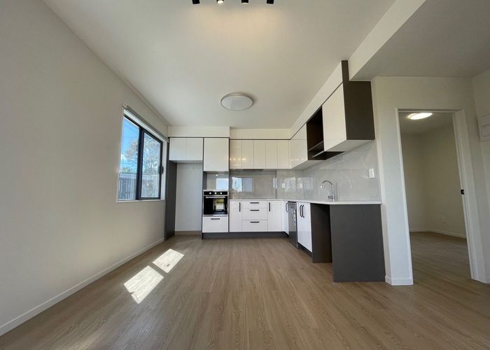  at 5/13 Blockhouse Bay Road, Blockhouse Bay, Auckland City, Auckland