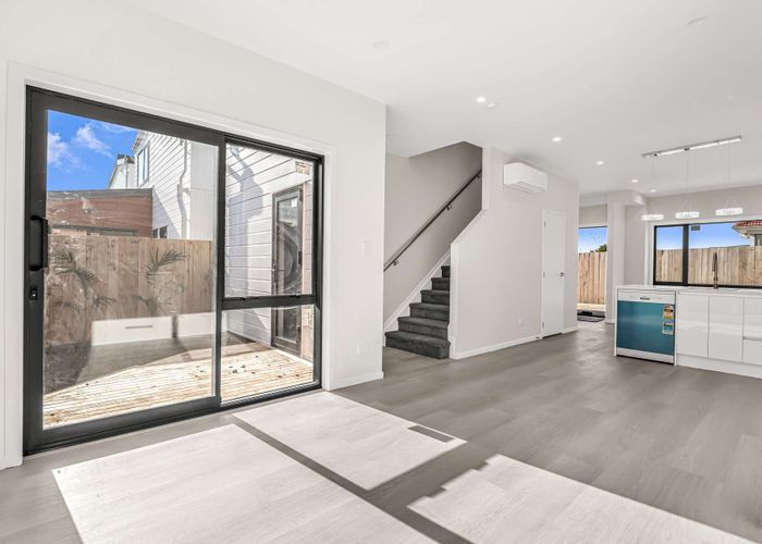  at 3/7 Kingfisher Place, Favona, Manukau City, Auckland