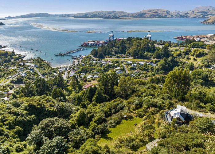  at 33 Slant Street, Careys Bay, Dunedin