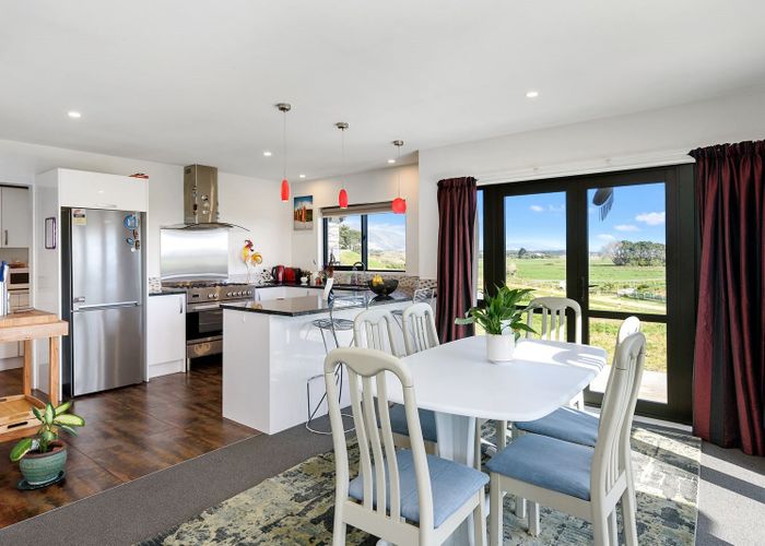  at 100 Harakeke Road, Te Horo
