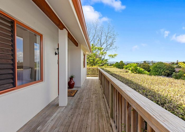  at 3/8 Cheyne Road, Pyes Pa, Tauranga