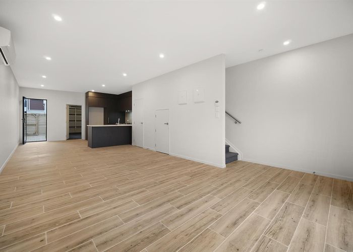  at Takanini, Papakura, Auckland