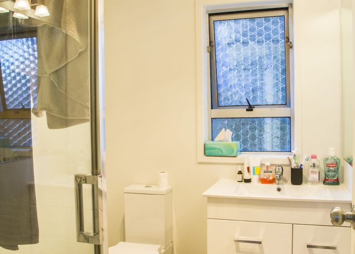  at 76B Manuka Road, Glenfield, North Shore City, Auckland