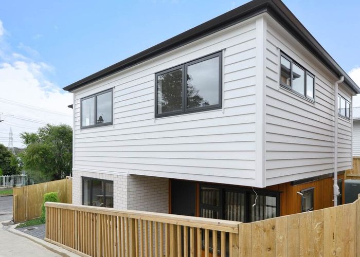  at 16A Marlowe Road, Blockhouse Bay, Auckland