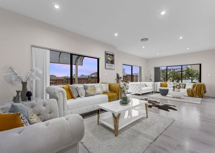  at 101 Thomas Road, Flat Bush, Manukau City, Auckland