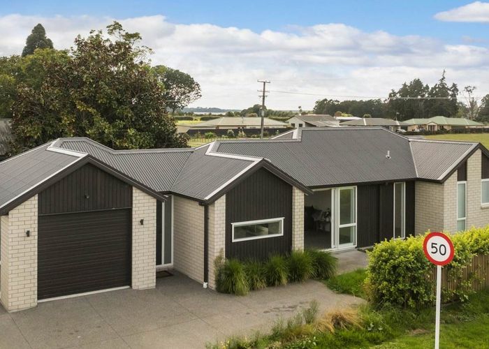  at 2 Opou Place, Katikati
