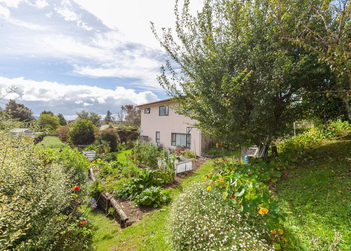  at 16 Park Avenue, Takaka